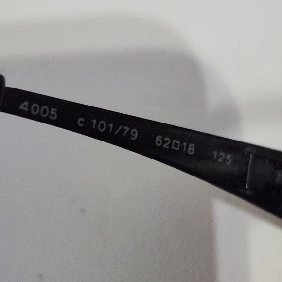 Chanel Interlocking CC Logo Shield Sunglasses - Picture 11 of 16